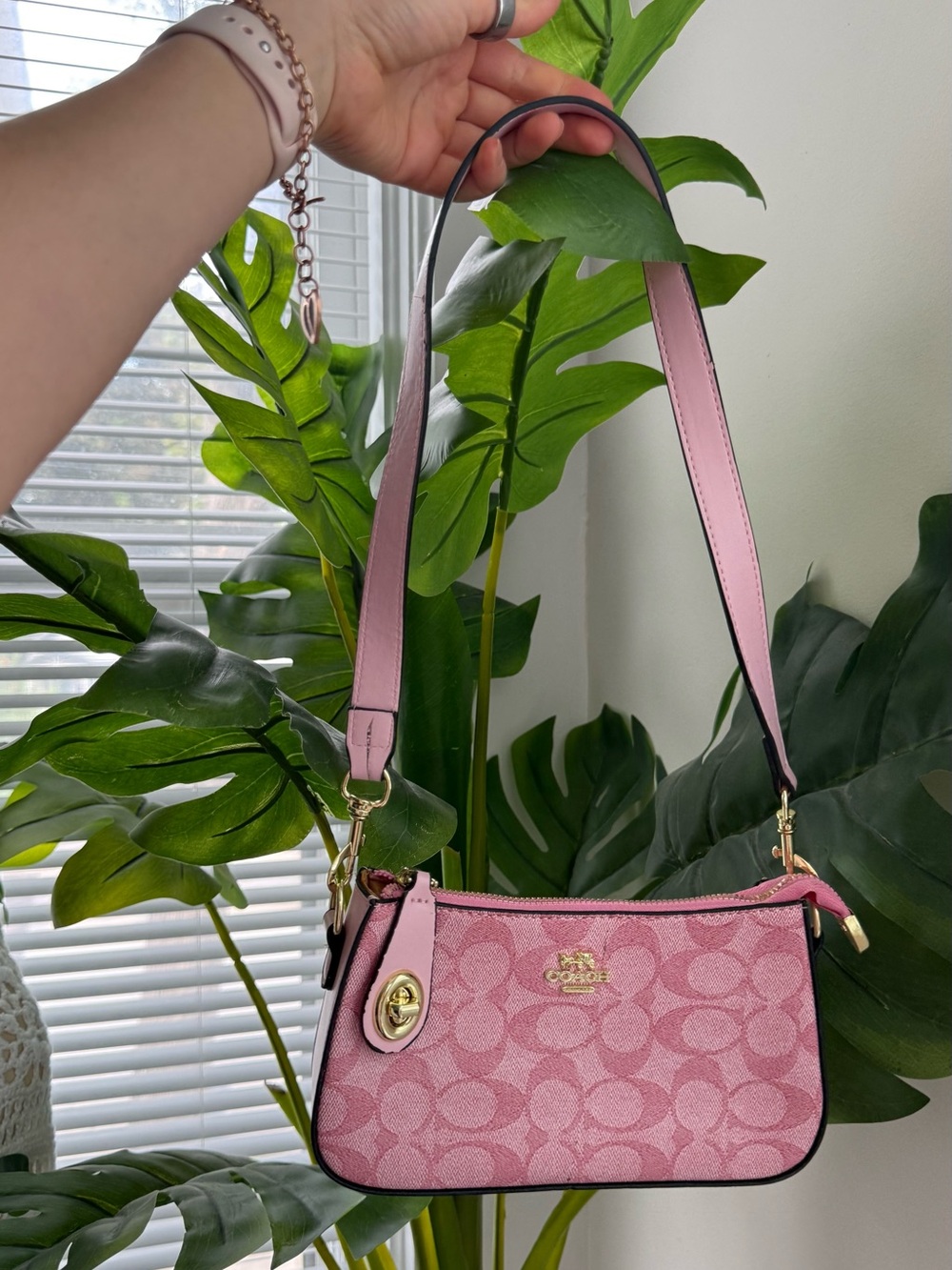 No brand Pink Signature Jacquard Shoulder Bag